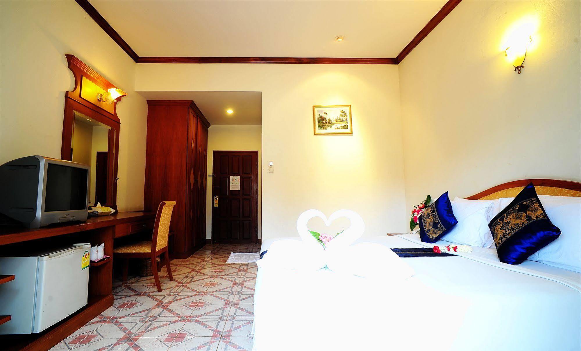Indochina Hotel Sa Kaeo Esterno foto
